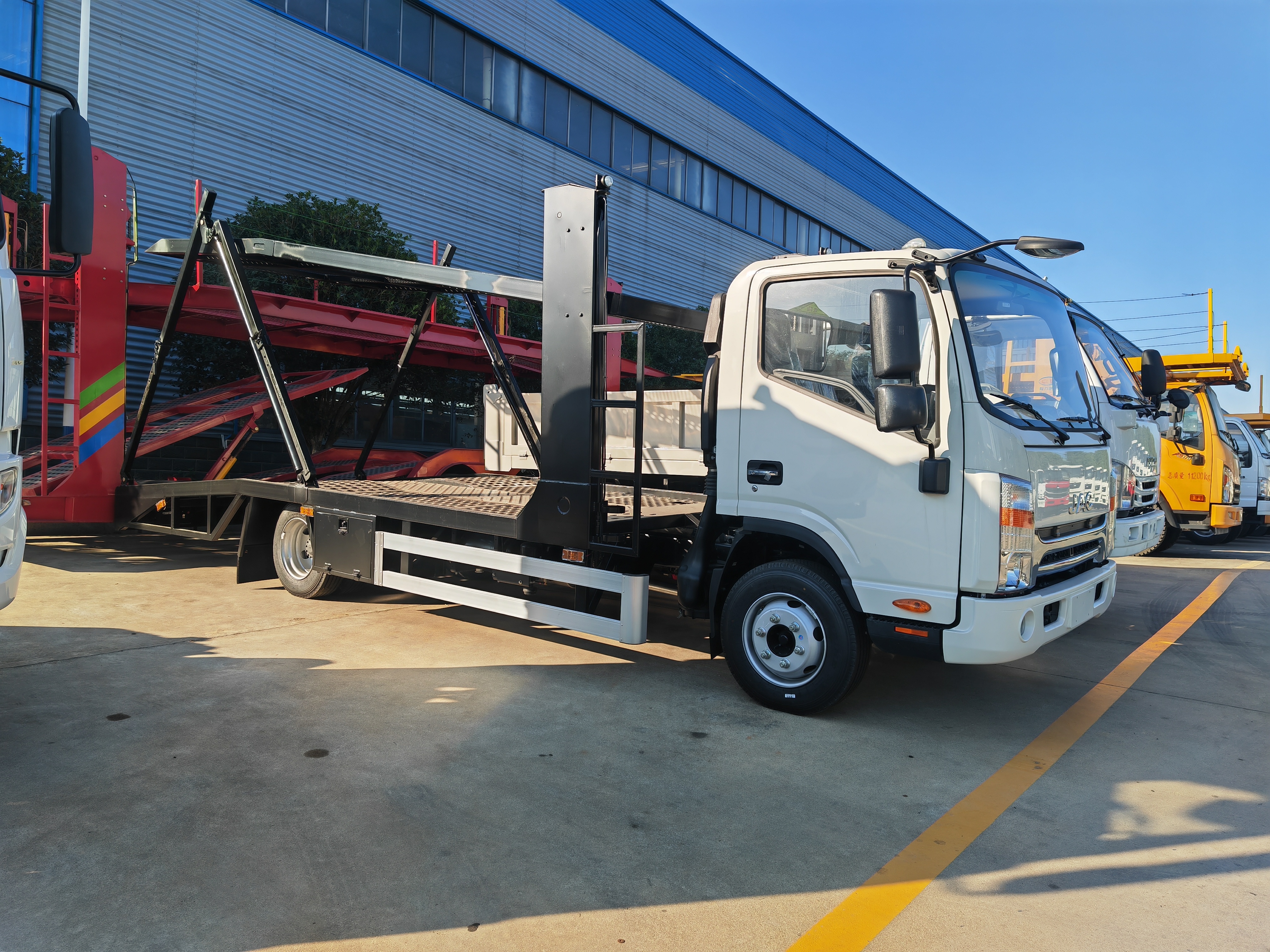 JAC 2-Car Carrier Truck (Double Deck Vehicle Transporter)