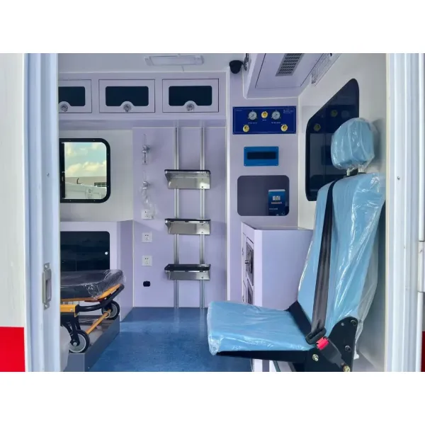 Japanese Brand Isuzu 4X4 Npr Series 700p off-Road Transport Ambulance with Medical Equipment