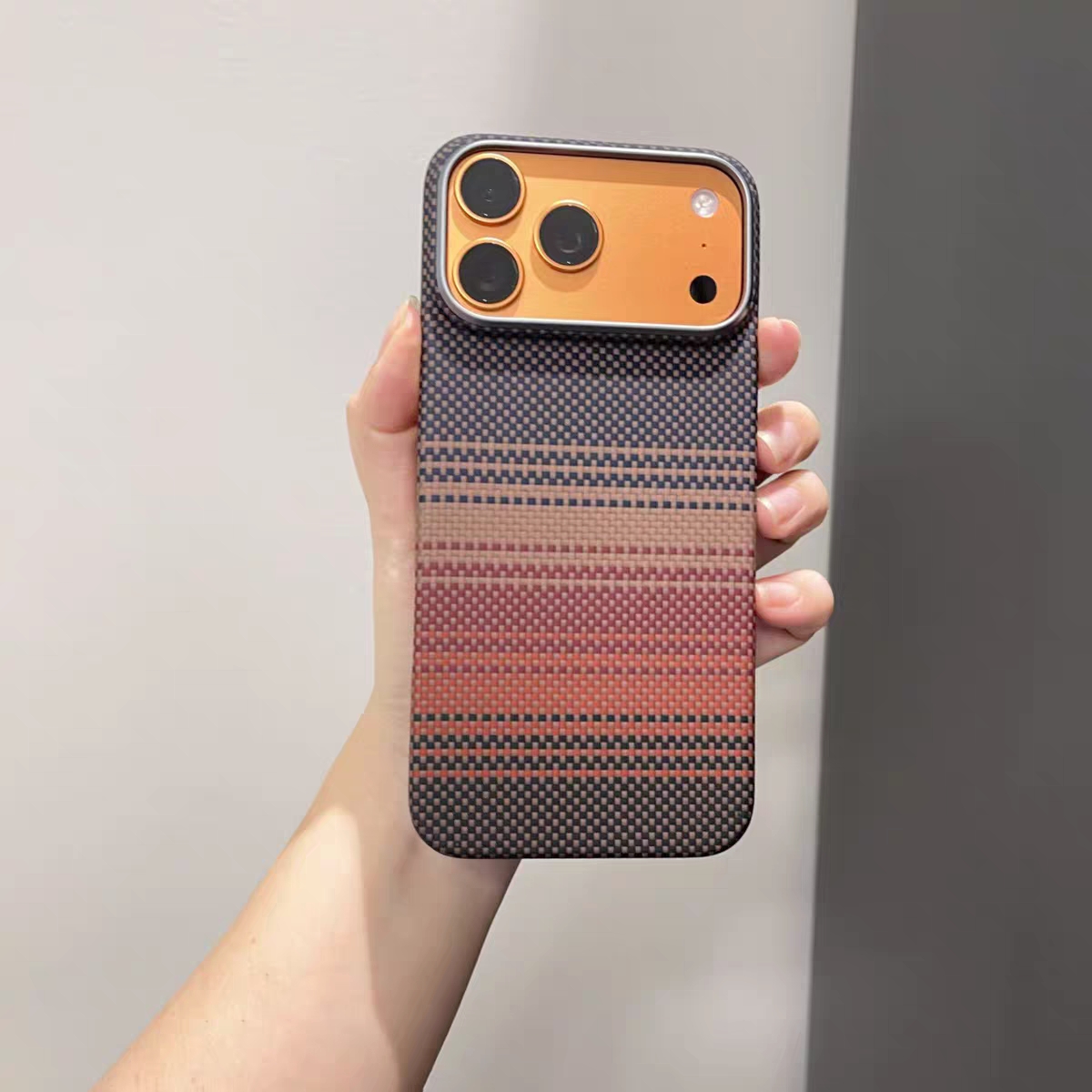 Laudtec Real Carbon Fiber Phone Cases for iPhone 18 Pro Max Fold Slim Shockproof Back Cover Magnetic Charging Wholesale OEM