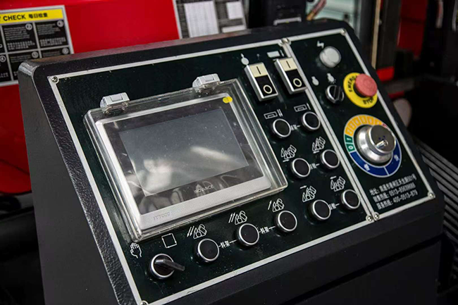 Red Black Metal Cutting Band Saw Customized  Horizontal Metal