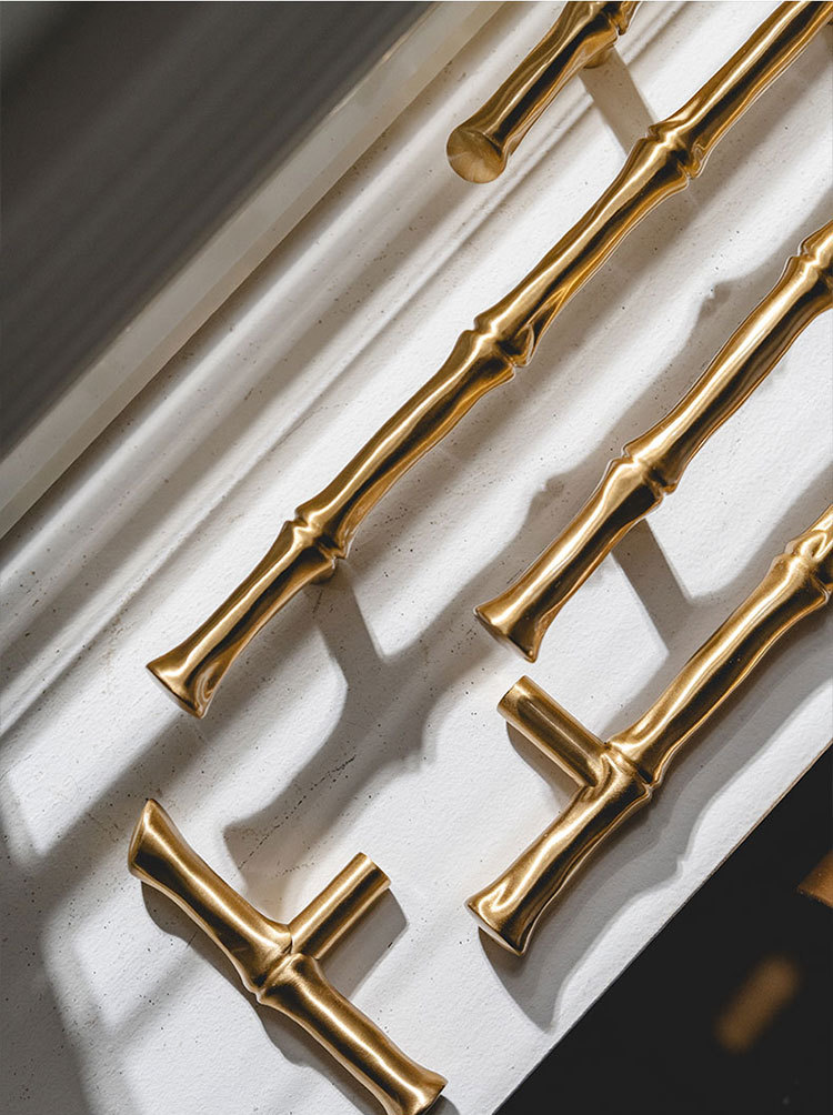 New Design Solid Brass Contemporary Furniture Handle Gold T-Bar Door Pull Dresser Knobs for Wardrobe and Drawer