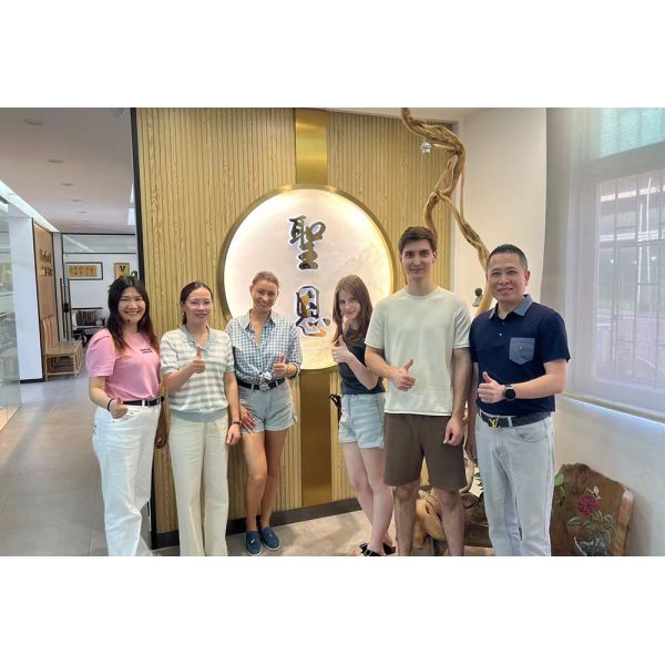 Guangzhou Shengen Garment Co., Ltd.