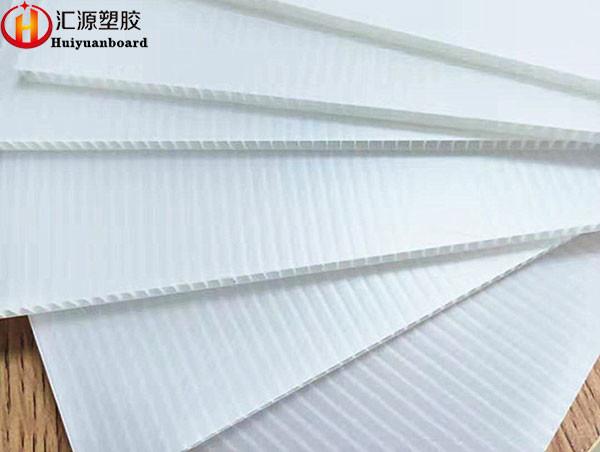 Smooth Good Hardness White Corflute Sheets , Corrugated Plastic Sheets 48 x 96