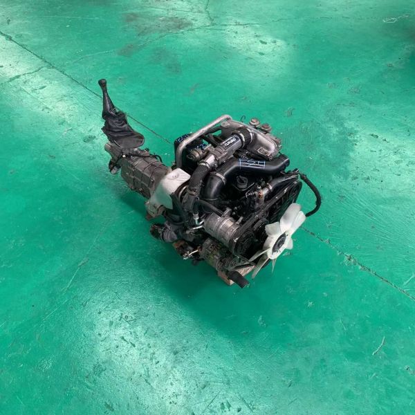 Isuzu 4JG2T легкие грузовики и фургоны подержанный двигатель дизель с турбонаддувом