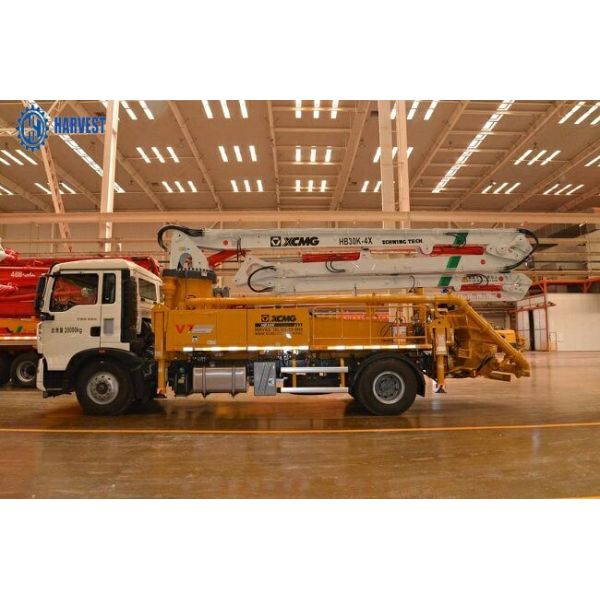 Caminhão da bomba concreta do crescimento da seção HB30K 30m da produtividade 100m3/h 4