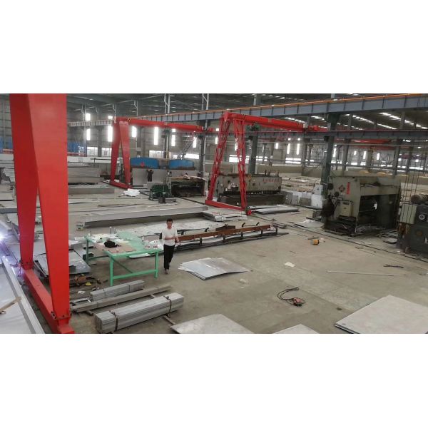 Perforated Stainless Steel Hot Rolled Sheet 3-16mm 304 Plate shiny stainless steel sheet checkered steel sheet