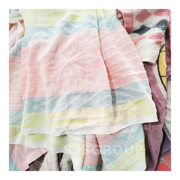 Cut reused Industrial Cleaning Rags Used Face Bath Towel color Cotton Rags Shop Wiping Rags Cotton for Cleaning