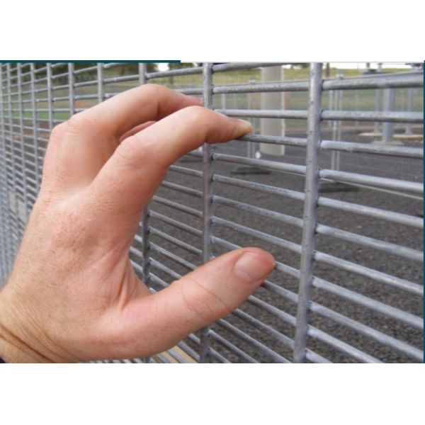 2400mm 358 High Security Fence