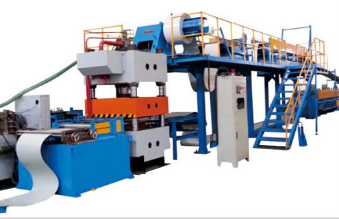 18.5Kw Polyurethane Sandwich Panel Line Continuous Full Configuration40.0mm-250mm 300.0-800C
