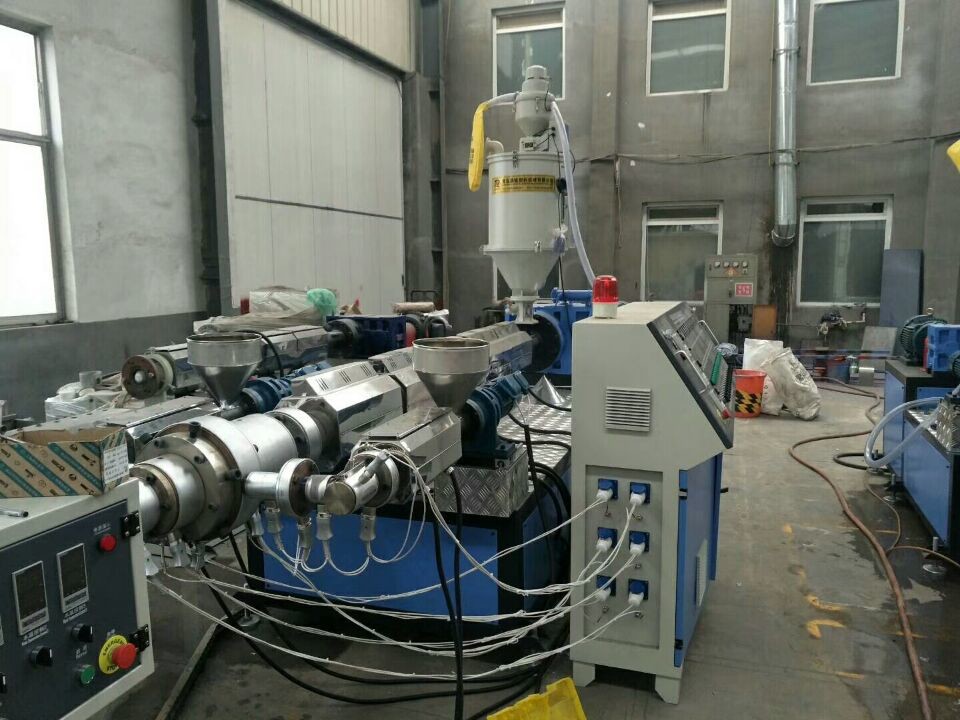 Полностью автоматическое промышленное предприятие трубы HDPE машины 16mm трубы HDPE