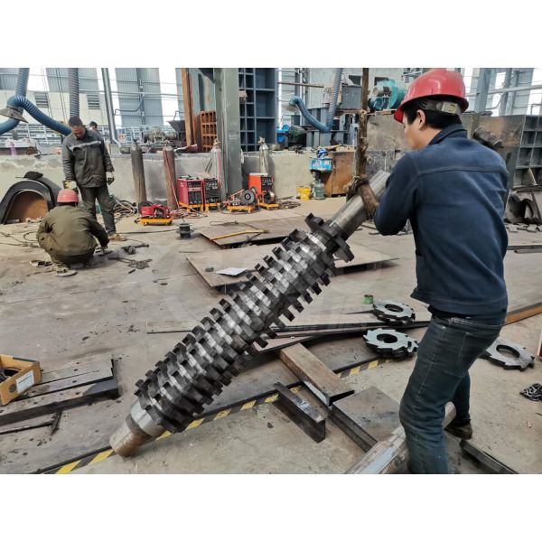 Precio de fábrica Triturador de plástico de doble eje para residuos de plástico planta de reciclaje Triturador de bloques de plástico