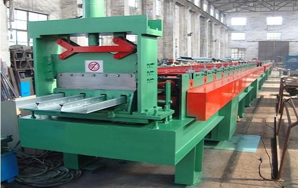 Hydraulic Cutting 7.5KW Floor Decking Forming Machine Color Galvanized Steel Sheet
