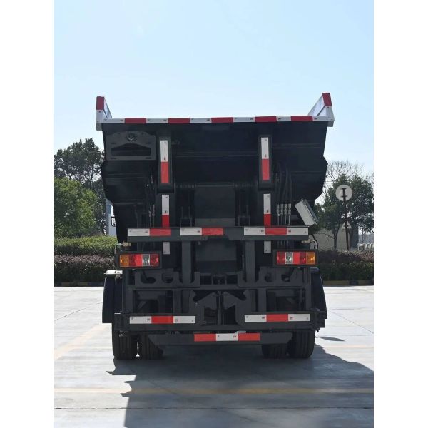 Custom's Requirement and Eco-Friendly Design Revolutionary Pure Electric Self-Loading Garbage Truck with Zero Emissions