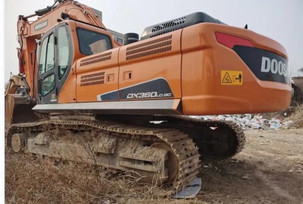Used Doosan DX360LC Long Reach Excavator Capacity 1.71m3 36 Tons