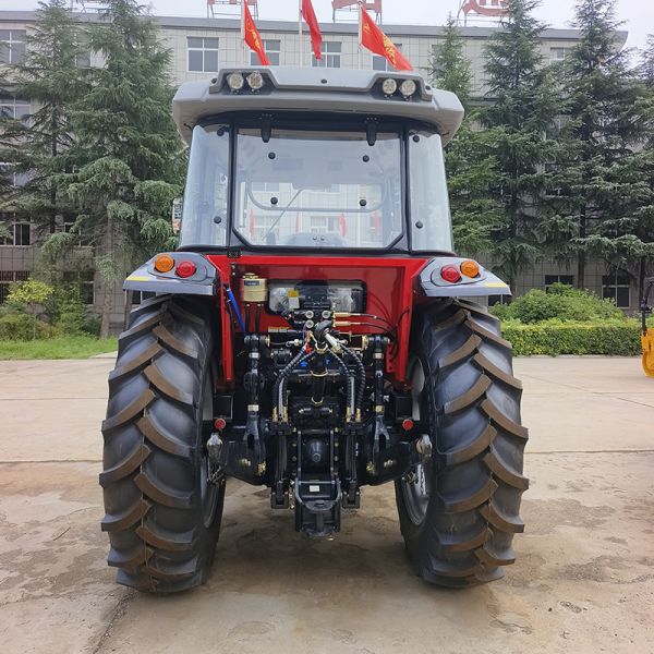 Adopting YTO diesel engine,good reliability、large torque reserve、low fuel consumption, high economic benefits;High-performance tractors, large tractors/farm equipment
