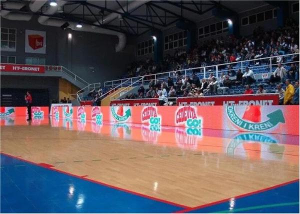 Indoor Stadium Perimeter LED Display 2100cd Brightness For Advertising