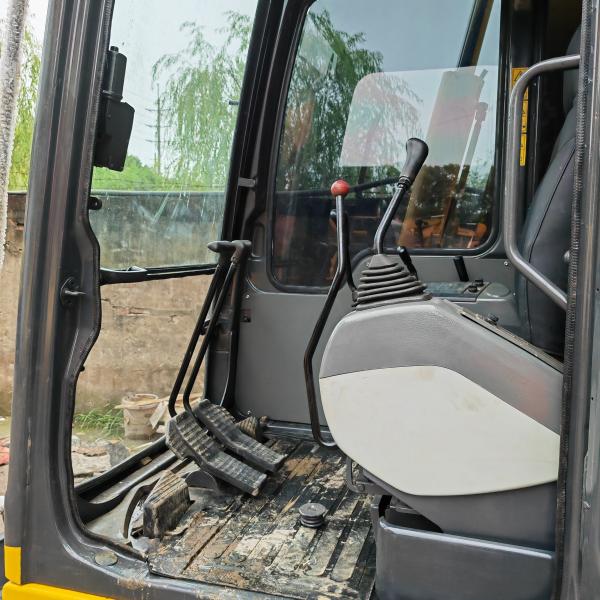 Second Hand Crawler Excavator Japan Made Used Komatsu Pc60-7 6 Ton