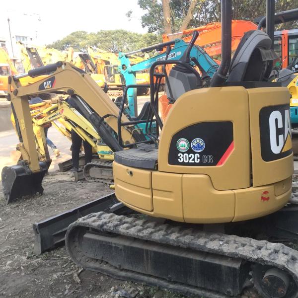 Used Caterpillar 302 Small Excavators Second Hand Mini Caterpillar Excavators