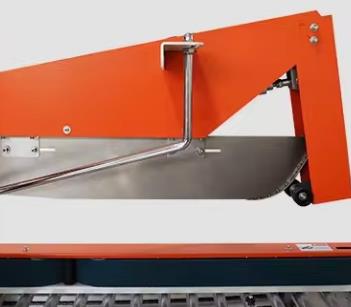 Adjustable Carton Flap Folding and Sealing Machine for Various Carton Heights