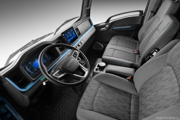 4.5t 4.2m Electric Van Truck 4x2 Automatic All Electric Cargo Van