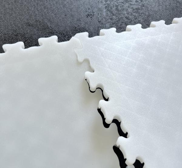 White Outdoor Roller Hockey Tiles 12mm Thickness Interlocking Basketball Court