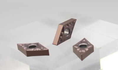 Ferramenta de carburo Rômbico Negativo de 55° Lâmina de carburo DNMG150404 Ferramenta de torneamento externa CNC inserir DNMG1504