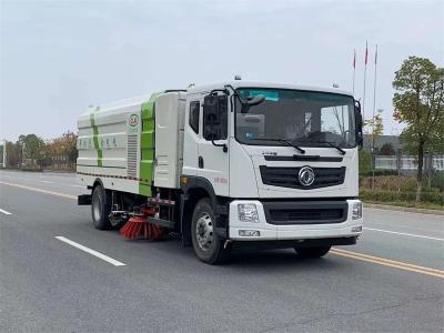 Machine à balayer multifonctionnelle de 16 cbm montée sur un camion pour les villes