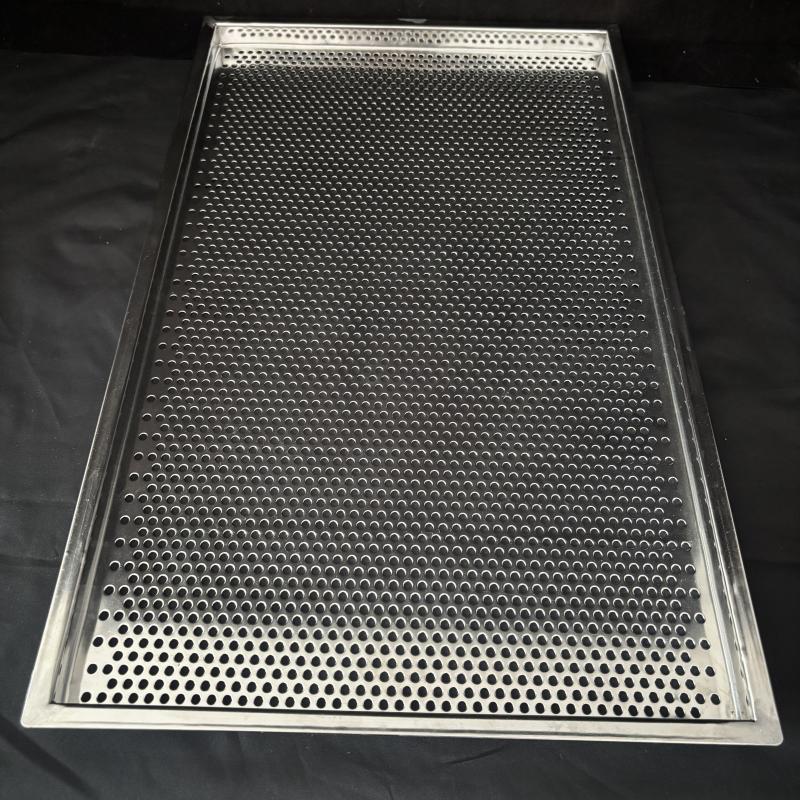 Food Grade Metal 60x40 600X800 Aluminium Baking Sheet Pan Bakery 304 Stainless Steel Wire Mesh Perforated Drying Tray for Oven