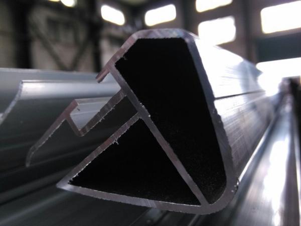Oval Hollow Shape 6063 Aluminum Extrusion Profiles for Rail Coach Handrail Enclosure