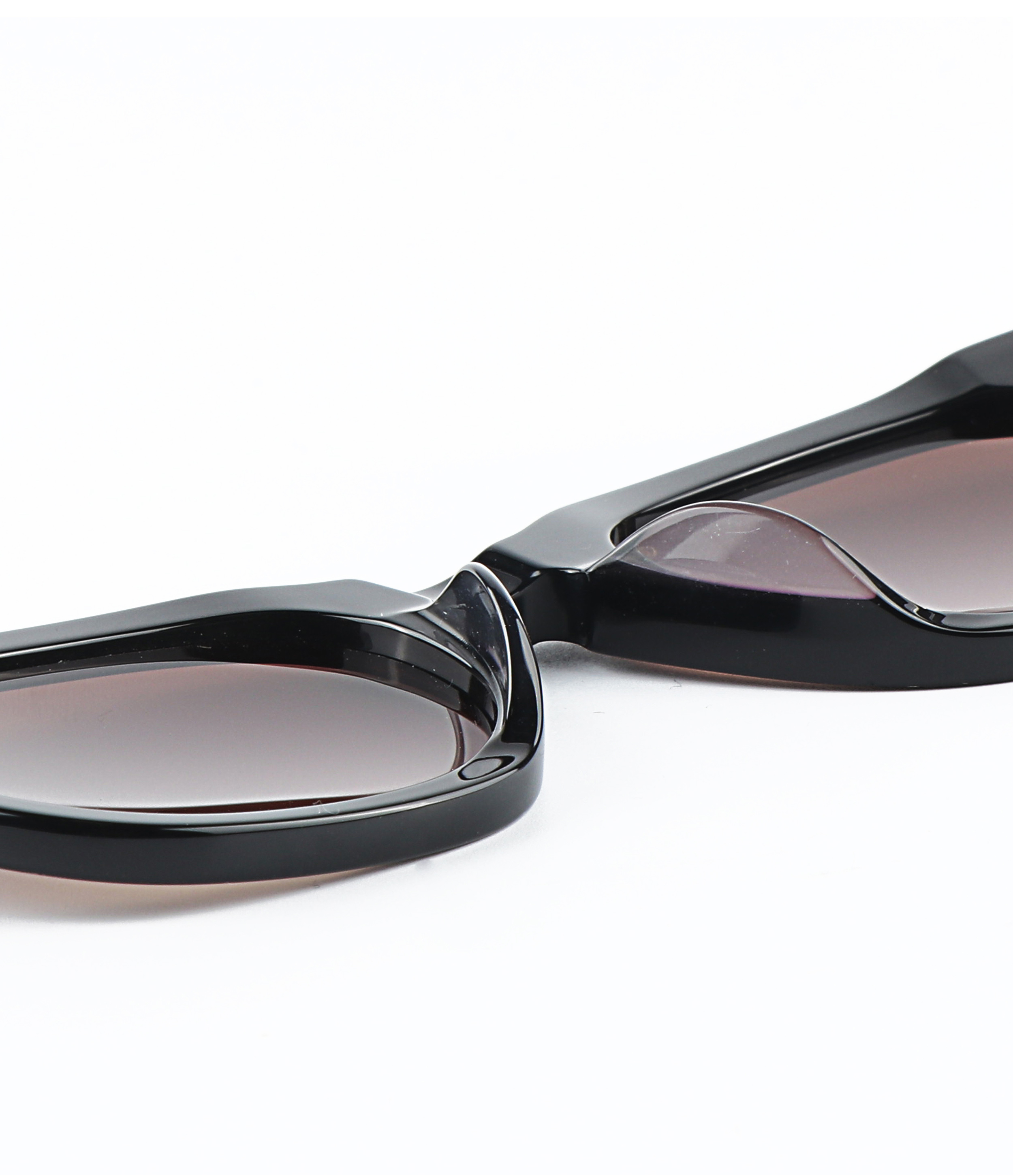 China Manufacturers 2025 Modern Design Men Women Green Acetate Full Rim Eyewears Trendy Unisex Uv400 Tea Shade Beach Sunglasses
