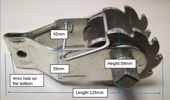 Электрический стрейнер провода загородки гальванизировал зажим весны стальной пластины