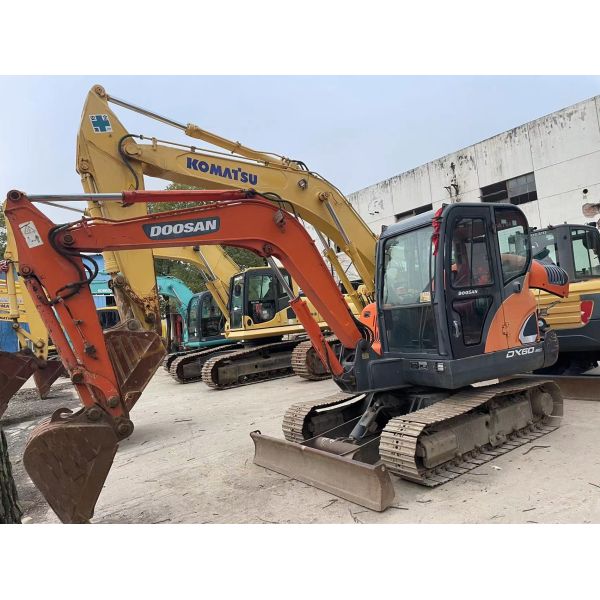 2018 Année utilisée Doosan DX60-9C mini excavateur En excellent état/Used Doosan mini excavateur à vendre