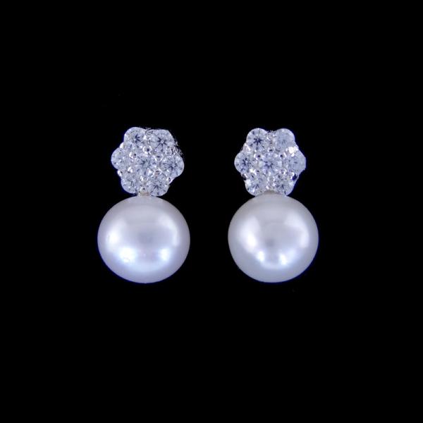 Triangel Shape Silver Pearl Earrings / Real Natural Freshwater Pearl Earrings Stub