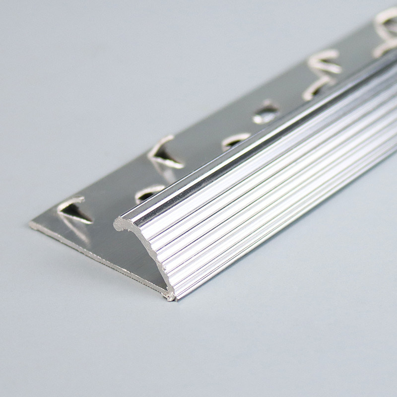 Серебряная алюминиевая отделка 36.8x0.85mm выпушки ковра металла
