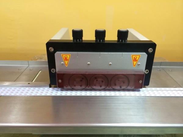V-Cut PCB Separator Machine Specilize in LED Lamps Strip with 6 Blades