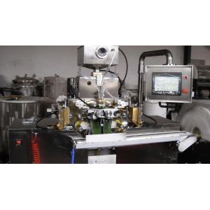 Machines pharmaceutiques de capsule molle de Vegan pour l'huile de poisson, vitamine E, Paintball faisant la machine