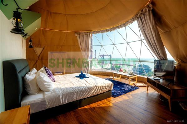 Luxury Hotel PVC Cover Resort Dome Tent Glamping 2 Beds Room For Family Holiday