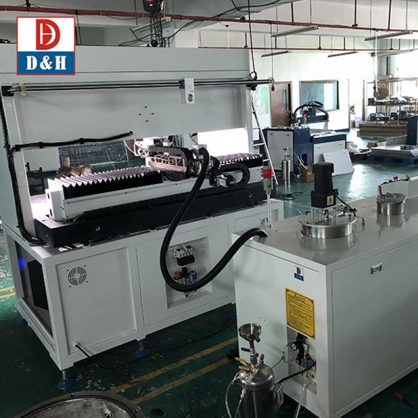 POLYWOOD CASE Packaging Type High Accuracy Camera Automated Epoxy Dispensing System