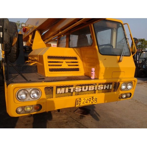 25T weight Used KATO Truck Crane NK250E MITSUBISHI engine with Original Paint