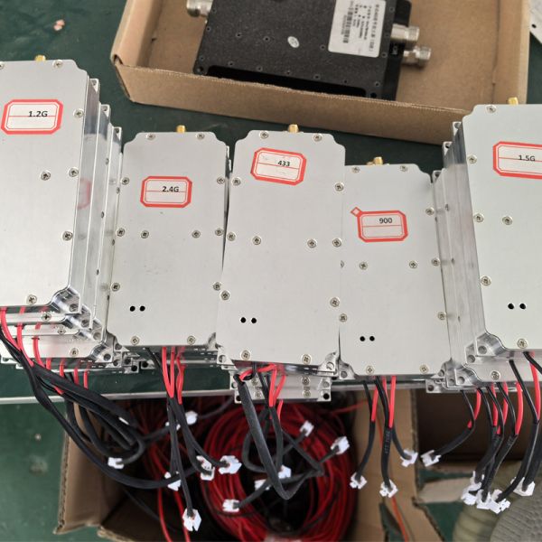 360 Degree Digital Source Anti Drone System Module With RS485 Control Sine Wave Signal 5km Frequency Range