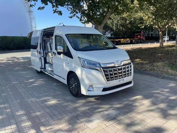 Gasolina Toyota Hiace de 9 assentos com Seat luxuoso Mini Bus chegado novo