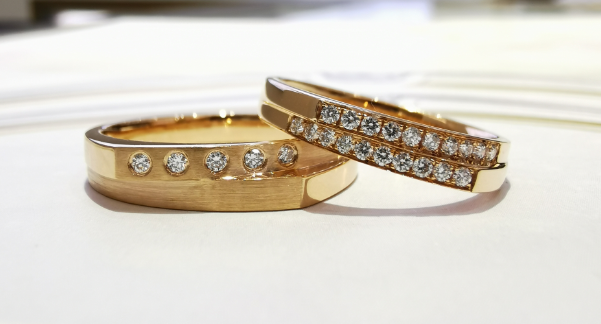 Gift Party Two Diamonds Layers 8.5g Personalized Couple Rings