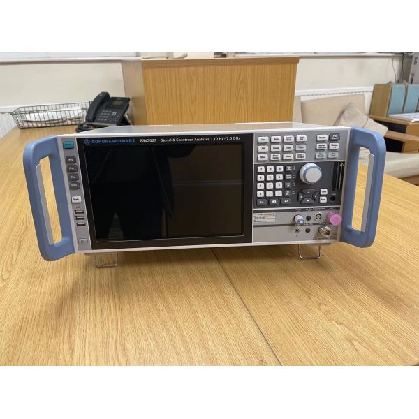 Rohde & Schwarz FSV3007 Сигнальный и спектровый анализатор от 10 Гц до 7,5 ГГц с сенсорным экраном