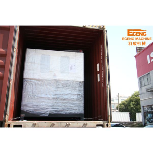 Pet Water Beverage Bottle Blow Molding Machine / Plastic Bottle Making Machine