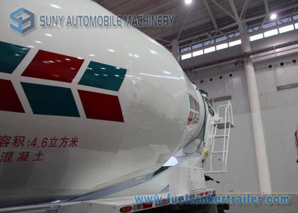 Hydraulic 10 Cbm Cement Mixer Truck HOWO T7H 360 Hp 6X4 ZF Reducer