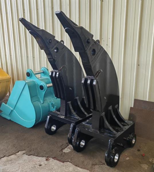High Strength Excavator Ripper Attachment / Excavator Rock Ripper 24T 100mm