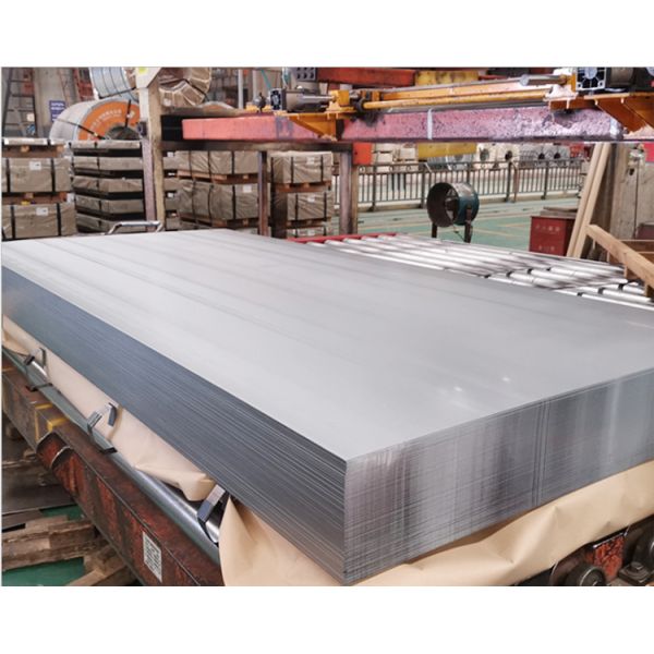 Las hojas de hierro galvanizadas planas de 100 mm - 4200 mm