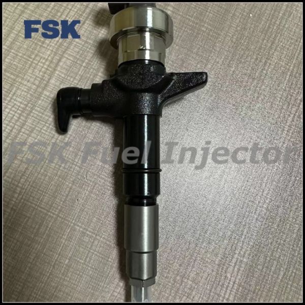 8-89011605-1 Common Rail Injector For Auto Parts ISUZU D-MAX