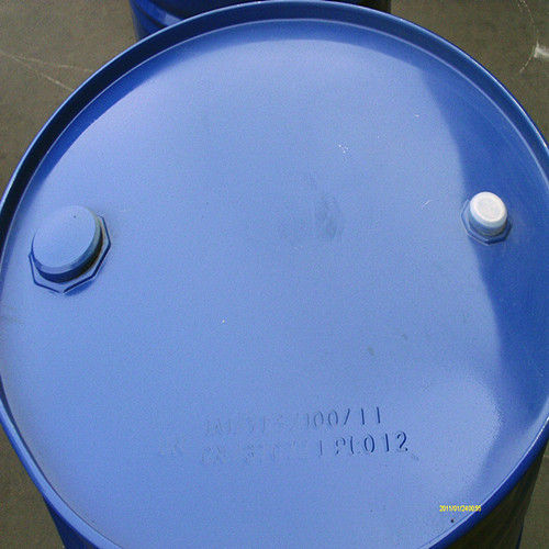 dichloromethane solvent