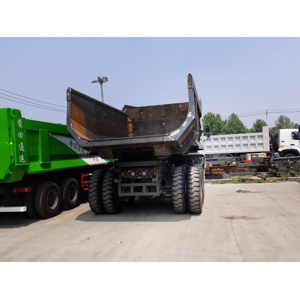 Coal Mine Big WD615.47 70 Ton Dump Truck 371HP Big Construction Truck